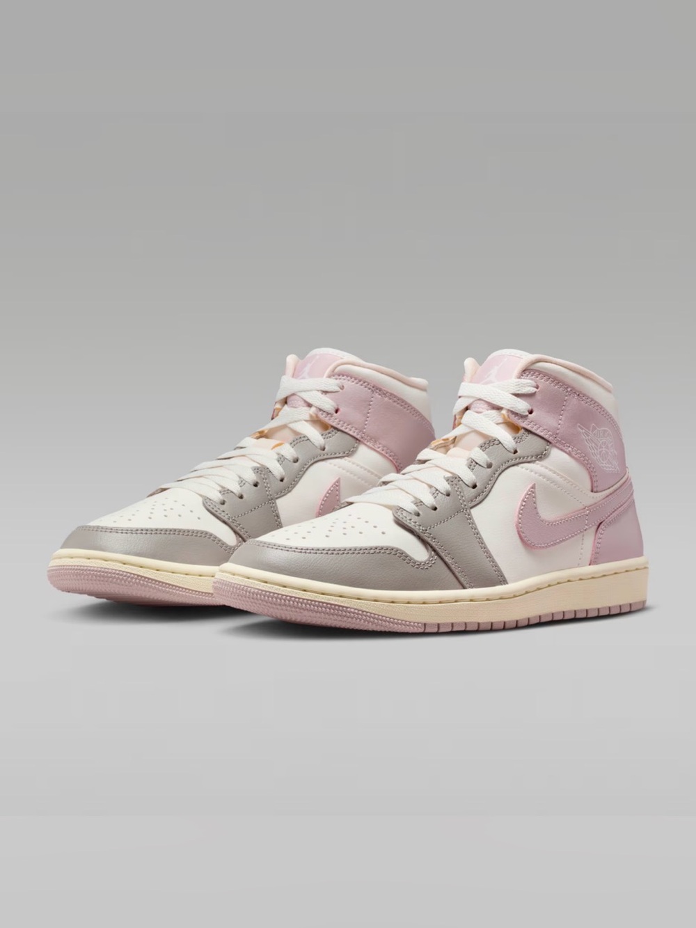 Air Jordan 1 Mid